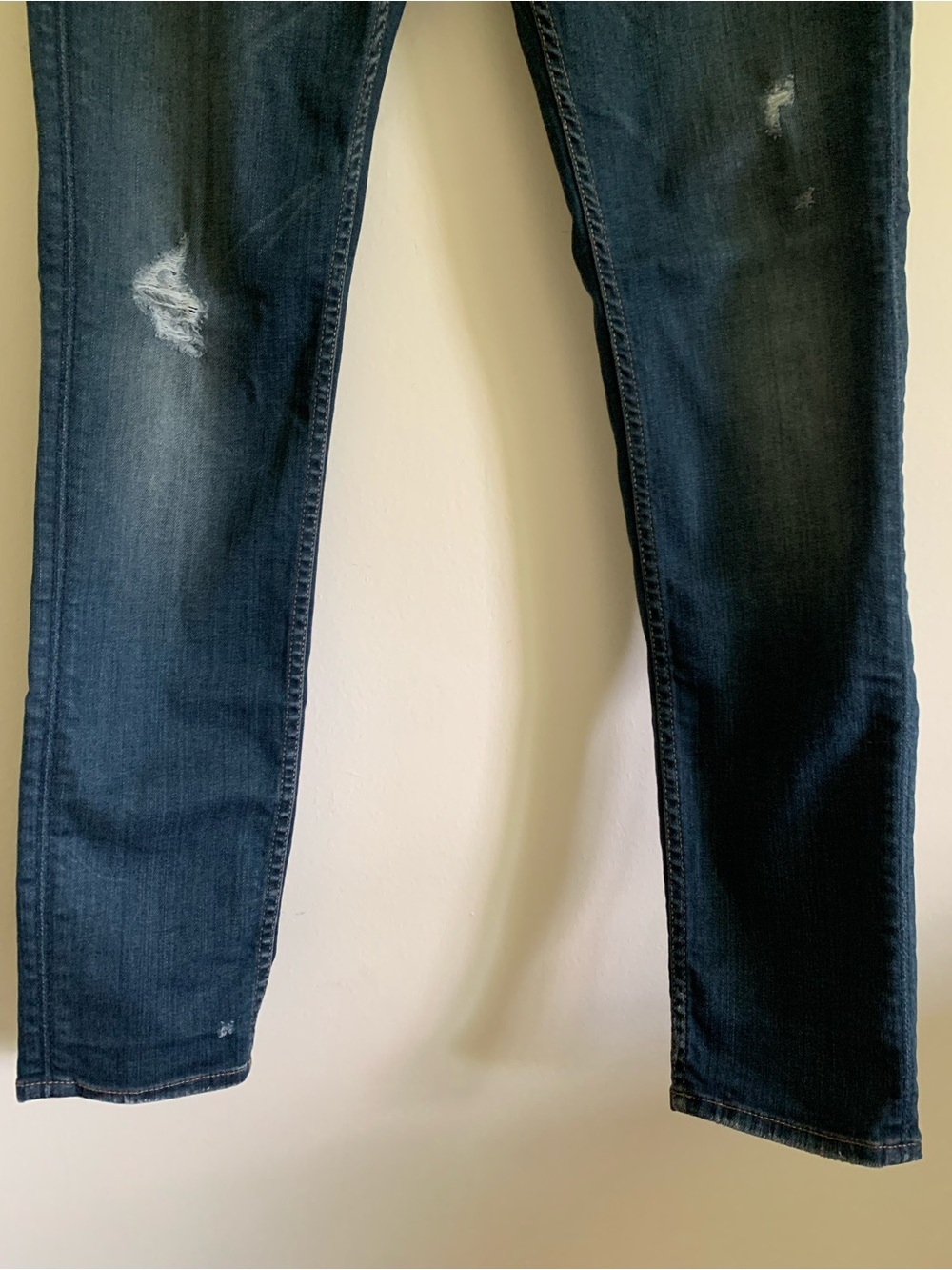 Hudson Collin Low Rise Stretch Skinny Jeans, 29, Vintage Florence Blue, Distress - Picture 4 of 16